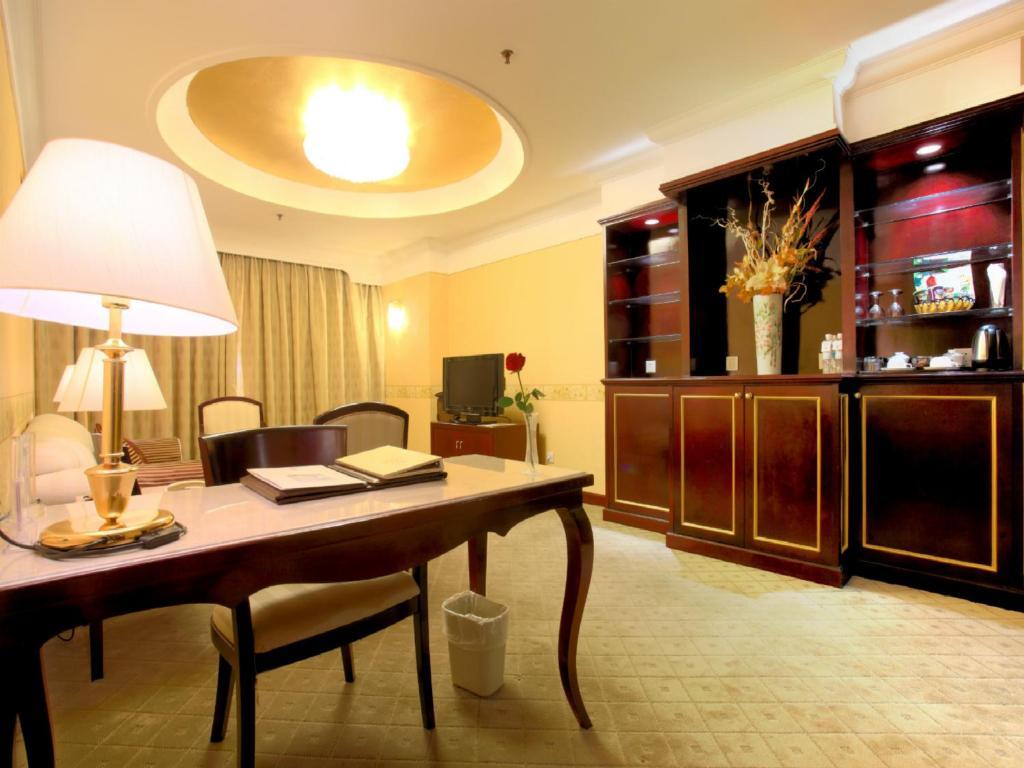 Beijing King Wing Hot Spring Hotel Pokoj fotografie